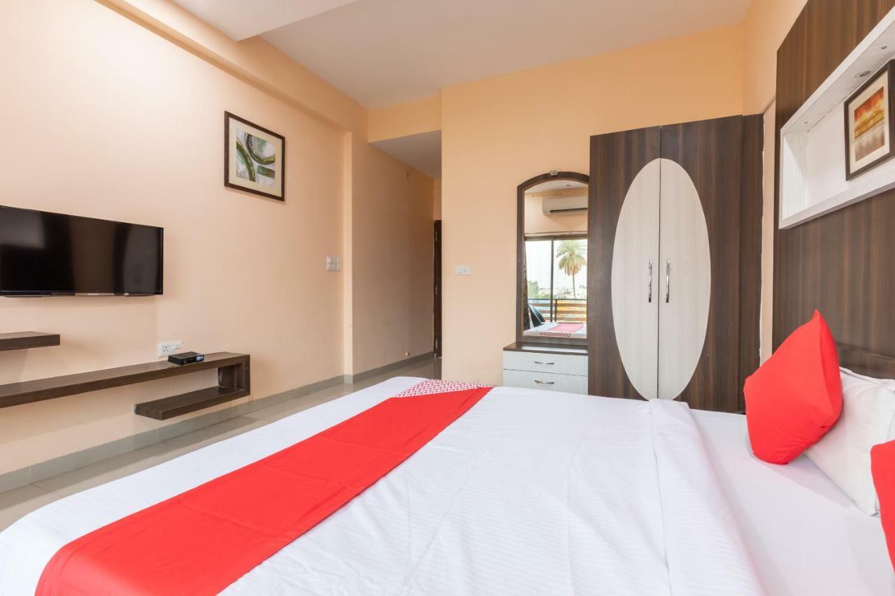 Oyo 42910 Hotel Rudra Palace Ratlam Экстерьер фото